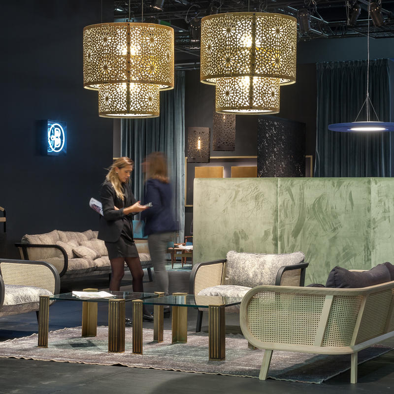 
BUZZICHANDELIER | BUZZISPACE